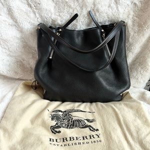 Authentic Burberry Maidstone Bag in Very Good Condition